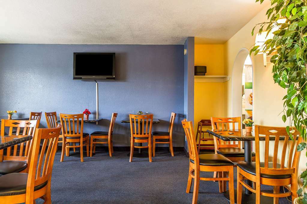Rodeway Inn Auburn - Foresthill Restaurant billede
